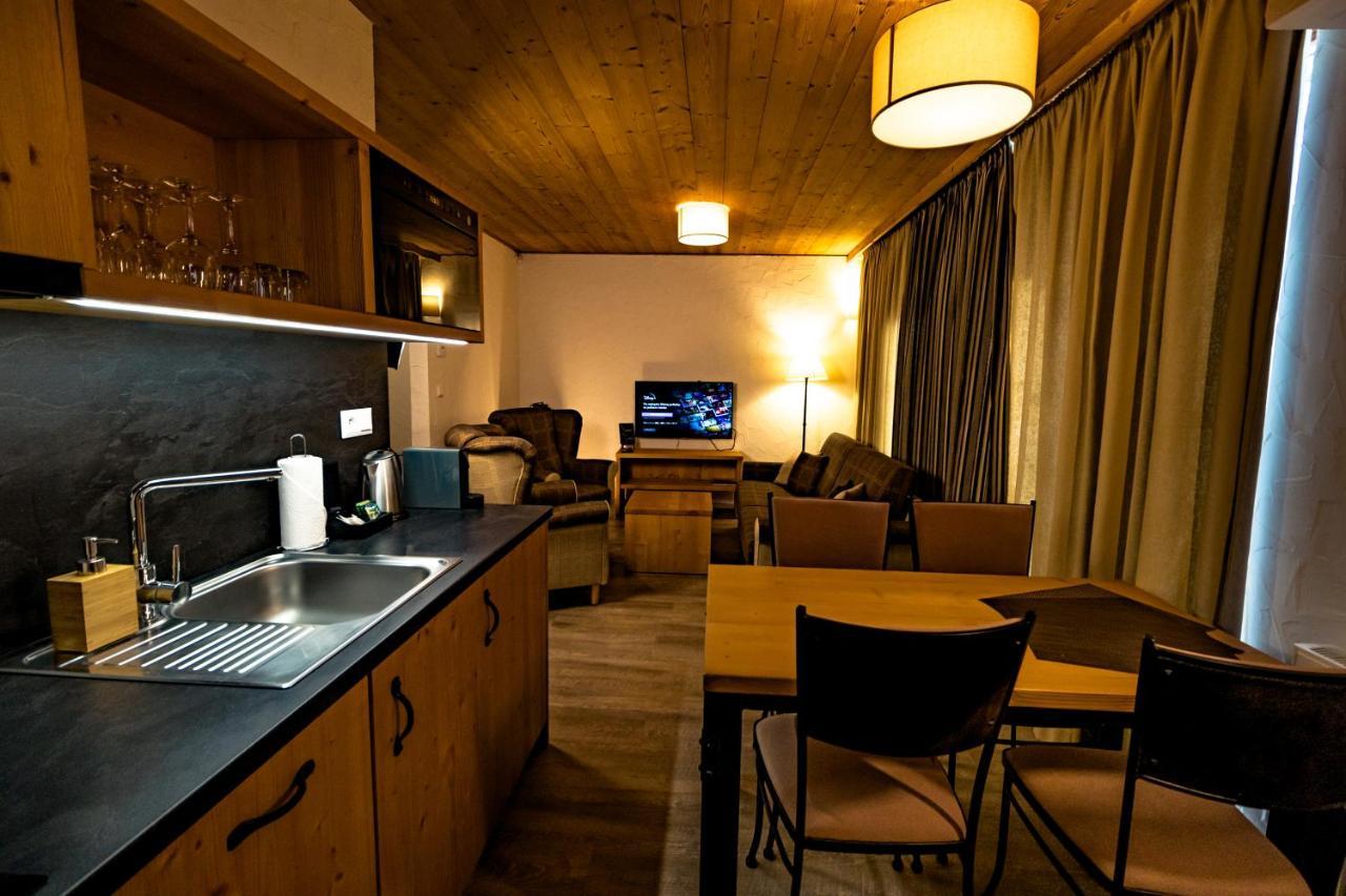 Cardinal Jasna Mountain Wellness Apartment デマノブスカ・ドリーナ エクステリア 写真
