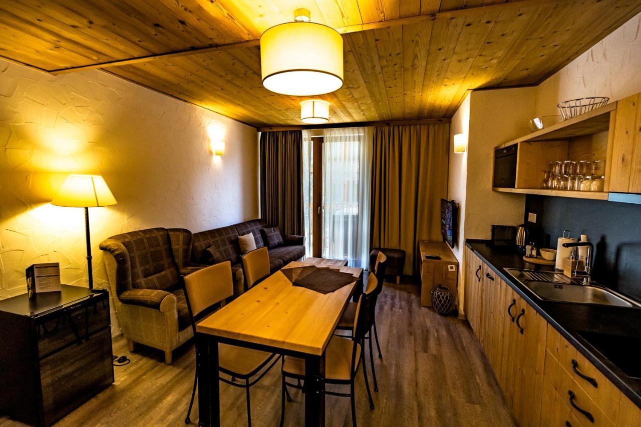 Cardinal Jasna Mountain Wellness Apartment デマノブスカ・ドリーナ エクステリア 写真