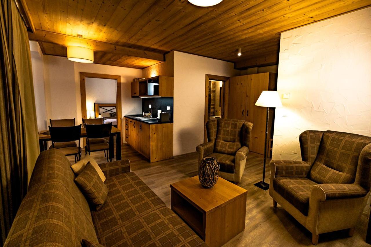 Cardinal Jasna Mountain Wellness Apartment デマノブスカ・ドリーナ エクステリア 写真