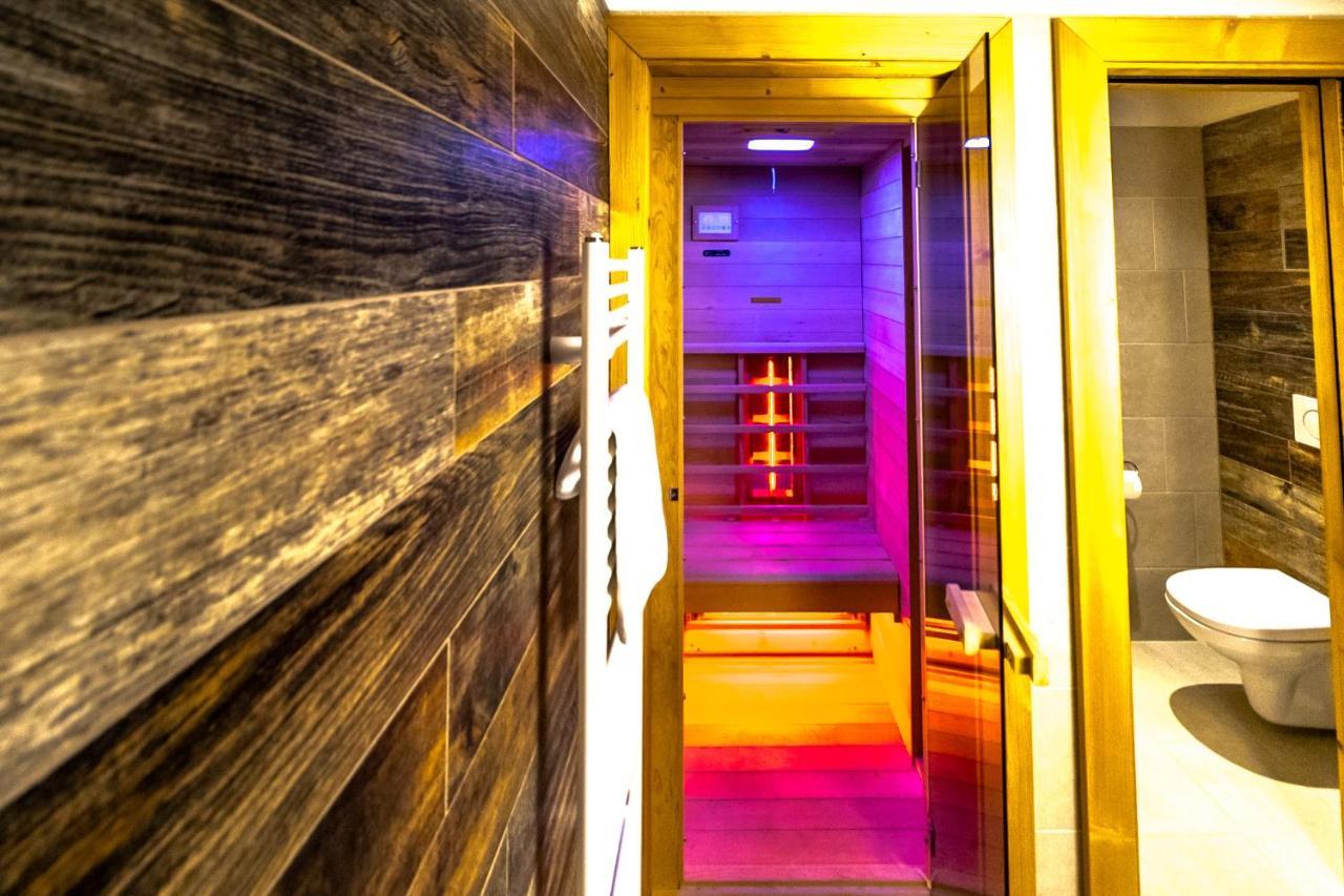 Cardinal Jasna Mountain Wellness Apartment デマノブスカ・ドリーナ エクステリア 写真